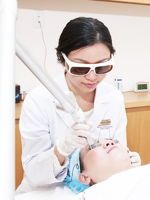 ĐỘI NGŨ BÁC SĨ CỦA ROHTO AOHAL CLINIC