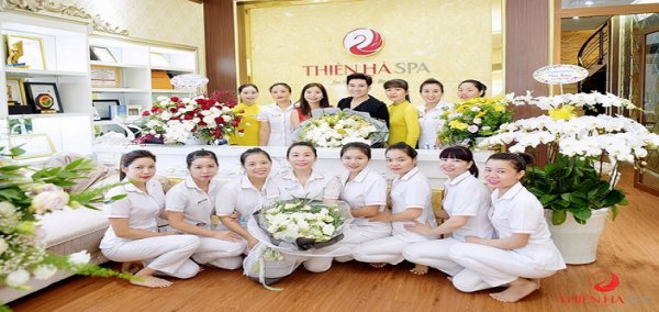 Thiên Hà Spa luôn chú trọng nâng cao tay nghề cho đội ngũ nhân viên qua các buổi đào tạo chuyên sâu