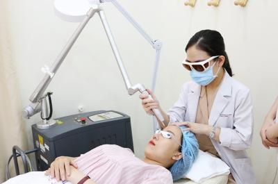 Laser không xâm lấn khác gì so với laser truyền thống?