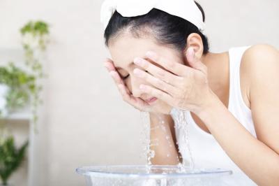 QUY TẮC LÀM SẠCH DA HIỆU QUẢ MÀ NÀNG NÀO CŨNG NÊN BIẾT!