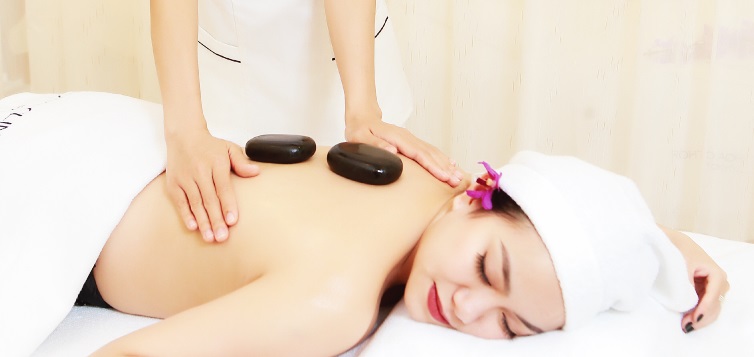 trị-liệu-đá-nóng-2